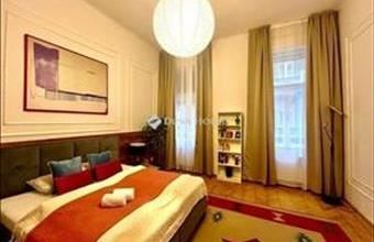 Eladó Budapest VI. kerületi tégla lakás hirdetés (47657469)