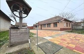 Eladó Szarvasi tanya hirdetés (37467323)