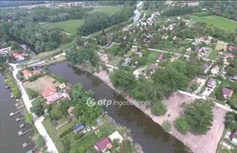 Eladó Dömsödi lakóövezeti telek hirdetés (32839542)