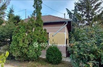 Eladó Kunszentmártoni családi ház hirdetés (67447728)