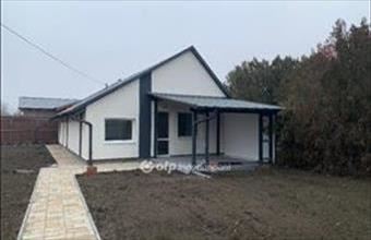 Eladó Szolnoki családi ház hirdetés (62534753)
