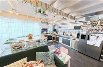 Eladó Veszprémi családi ház hirdetés (49752467)