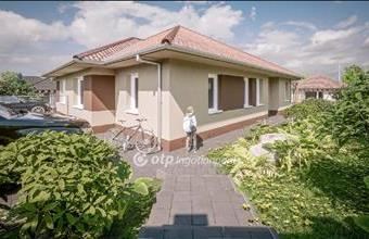 Eladó Őrbottyáni ikerház hirdetés (75498973)