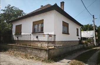 Eladó Szigetmonostori családi ház hirdetés (69944254)