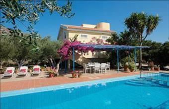 Eladó Görögországi családi ház hirdetés (97821164)