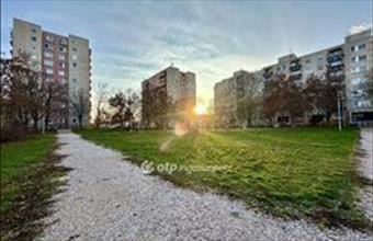 Eladó Debreceni panel lakás hirdetés (28861933)