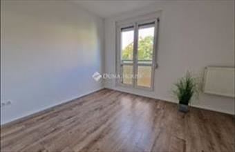 Eladó Pécsi panel lakás hirdetés (43923933)