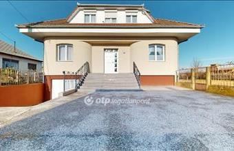 Eladó Kálmánházai családi ház hirdetés (89639773)