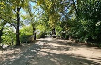 Eladó Budapest III. kerületi családi ház hirdetés (29375445)