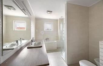 Eladó Budapest III. kerületi családi ház hirdetés (35347652)