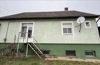 Eladó Balatonújlaki családi ház hirdetés (24115994)