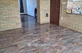 Eladó Kunszentmártoni családi ház hirdetés (79424993)