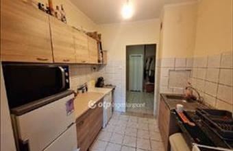 Eladó Balatonfüredi panel lakás hirdetés (62333443)