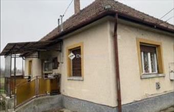 Eladó Tápiószelei családi ház hirdetés (83784898)