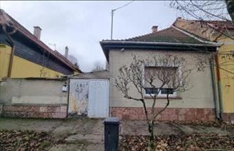 Eladó Tatai családi ház hirdetés (54724323)