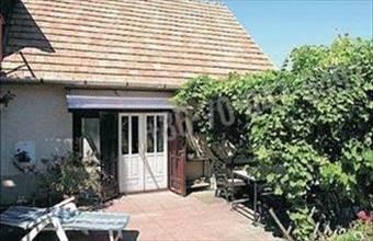 Eladó Dunaszentmiklósi családi ház hirdetés (48714752)