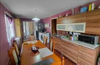 Eladó Császári családi ház hirdetés (46347264)