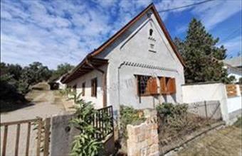 Eladó Dunaszentmiklósi családi ház hirdetés (24493496)