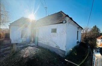 Eladó Tarjáni családi ház hirdetés (99487733)