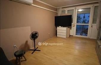 Eladó Orosházai panel lakás hirdetés (64974495)