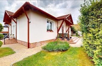 Eladó Debreceni családi ház hirdetés (22344645)