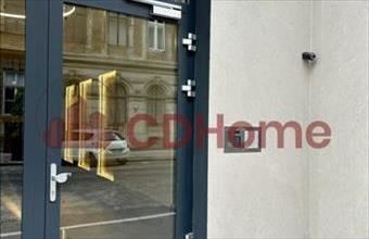 Kiadó Budapest VI. kerületi tégla lakás hirdetés (73435487)