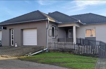 Eladó Úrkúti családi ház hirdetés (18989777)