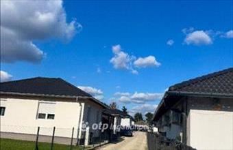 Eladó Szigetszentmiklósi családi ház hirdetés (33748793)