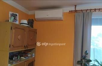 Eladó Pécsi panel lakás hirdetés (93976694)