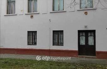 Eladó Barcsi családi ház hirdetés (82139244)