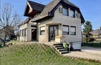 Eladó Százhalombattai családi ház hirdetés (99532436)