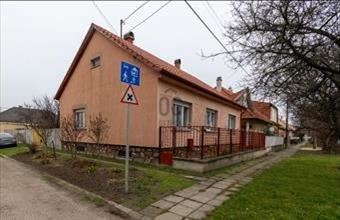 Eladó Székesfehérvári családi ház hirdetés (33277379)