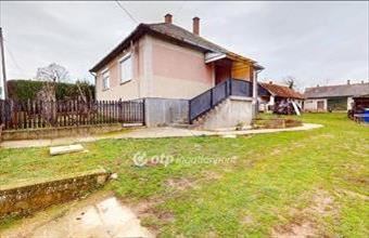 Eladó Tiszaberceli családi ház hirdetés (71969389)