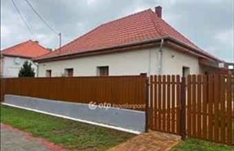 Eladó Egyeki családi ház hirdetés (89993147)