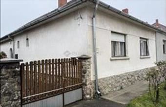 Eladó Szombathelyi családi ház hirdetés (23254334)