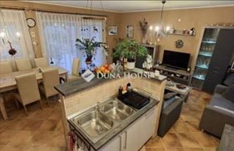 Eladó Kecskeméti családi ház hirdetés (37639399)