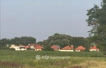 Eladó Gyulai lakóövezeti telek hirdetés (53229349)