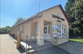 Eladó Halmaji üzlethelyiség utcafronton hirdetés (26893935)