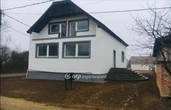 Eladó Nyírteleki családi ház hirdetés (49424349)