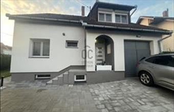 Eladó Szekszárdi családi ház hirdetés (93495744)