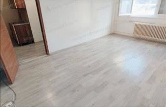 Eladó Tatabányai panel lakás hirdetés (25923331)