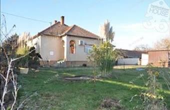 Eladó Nyárlőrinci családi ház hirdetés (43249448)