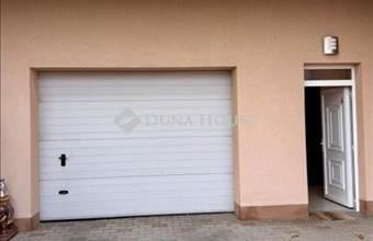Eladó Budapest XVIII. kerületi ikerház hirdetés (69473342)