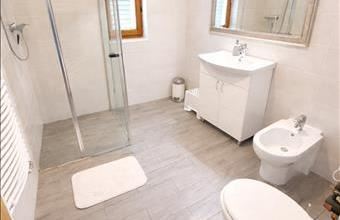 Eladó Székesfehérvári családi ház hirdetés (17416424)