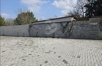 Kiadó Győri egyedi garázs hirdetés (74895761)