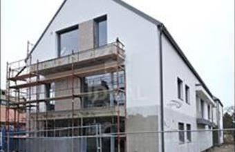 Eladó Hegyeshalomi tégla lakás hirdetés (85949372)