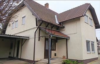 Eladó Balatonlellei családi ház hirdetés (37756363)