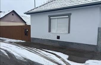 Eladó Sarkadi családi ház hirdetés (96346267)