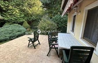 Eladó Budapest II. kerületi családi ház hirdetés (46386642)