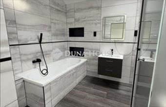 Eladó Budapest XV. kerületi családi ház hirdetés (74776931)